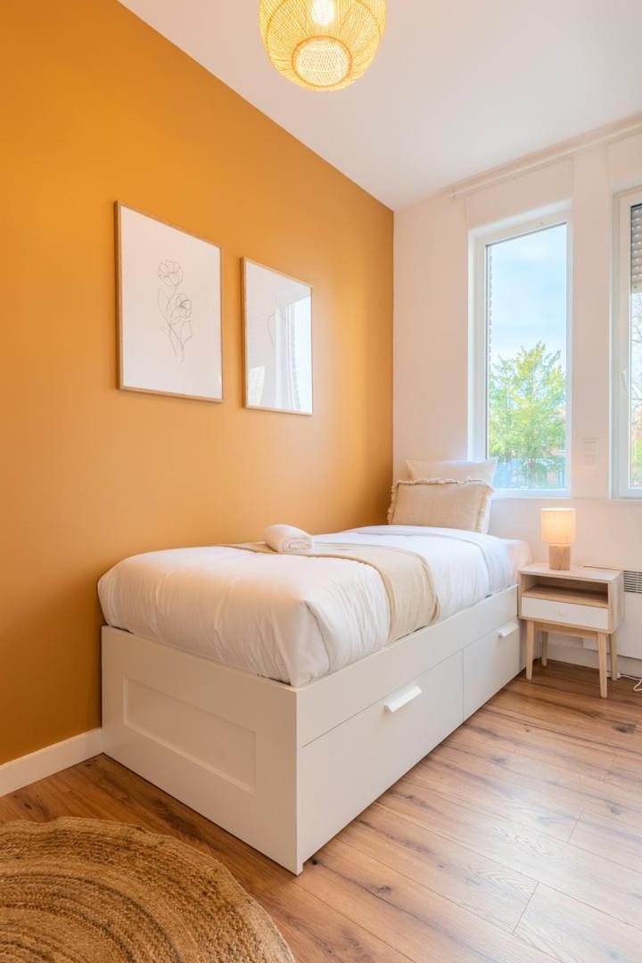 Modern, Quiet 3-Bedroom Apartment With Parking Marcq-en-Baroeul Bagian luar foto